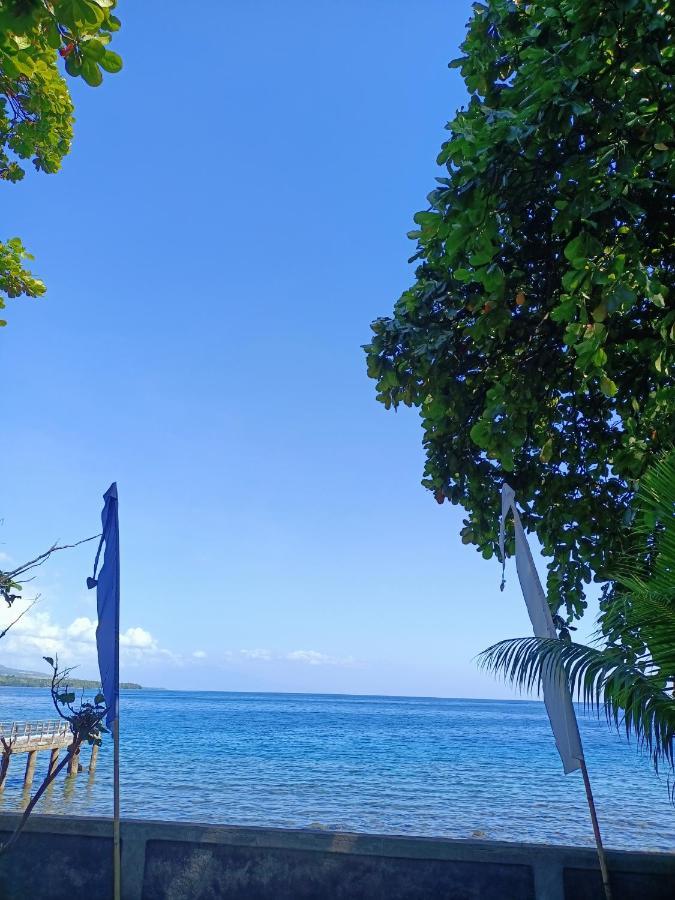 Hotel Cassabonelly à Maumere Extérieur photo