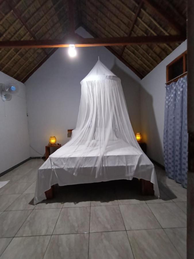 Hotel Cassabonelly à Maumere Extérieur photo